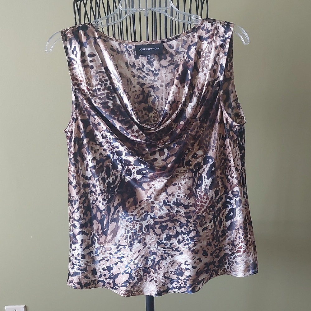 Size M, Jones New York Women's Cowl Neck Leopard Print Top